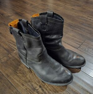 Eric Michael Black Leather Boots